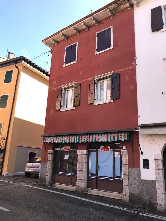 شقة Casa Al Borgo غارْدا المظهر الخارجي الصورة